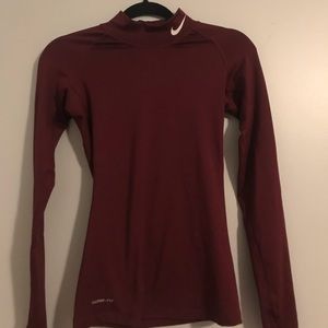 Women’s Nike Fitted Shirt